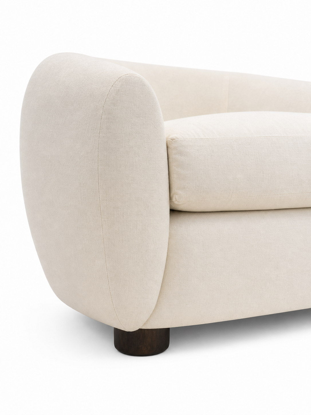Bebé Oso Chairs with Stylized Arms - Image 5